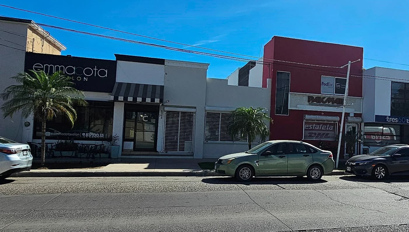 LOCAL, OFICINA o CONSULTORIO RENTA Av. Fco I Madero Col. Jardines del Valle $12,000