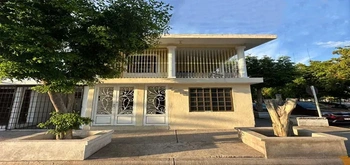 13_2952 | En Venta muy Amplia Casa u Oficina en esquina, Infonavit Mochicachui | Angulo Bienes Raíces