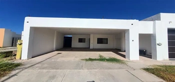13_2695 | En Renta bonita Casa Una Planta, Ampliación Viñedos | Angulo Bienes Raíces