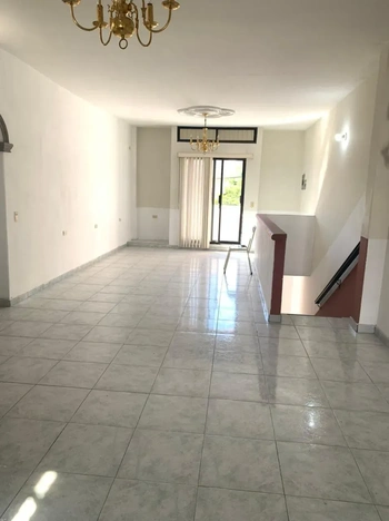 5_1741 | DEPA EN RENTA EN PLANTA ALTA 3 REC | Angulo Bienes Raíces