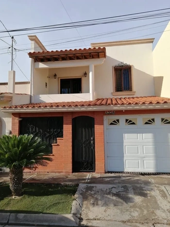 5_1919 | CASA EN RENTA FRAC CAMPESTRE AMUEBLADA | Angulo Bienes Raíces