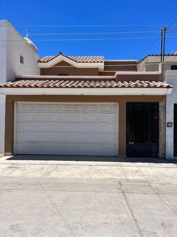 5_2135 | CASA EN VENTA 4 REC FRACC GASTELUM | Angulo Bienes Raíces
