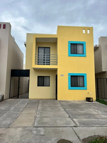 5_2251 | CASA EN RENTA 3 REC FRACC VIÑEDOS | Angulo Bienes Raíces