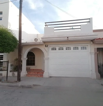 5_2345 | CASA EN VENTA FRAC LAS DELICIAS | Angulo Bienes Raíces