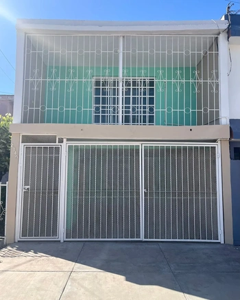 5_2777 | CASA EN VENTA FRACC CHAMIZAL | Angulo Bienes Raíces
