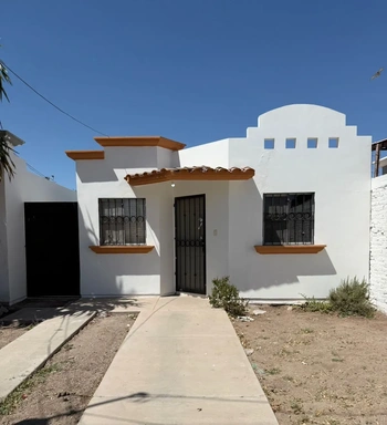 5_2855 | CASA EN RENTA AMUEBLADA 2 REC PRADOS DEL SUR | Angulo Bienes Raíces