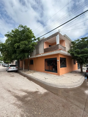5_3006 | CASA EN VENTA FRACC ALAMOS I | Angulo Bienes Raíces