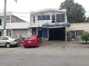 14_1983 | CASA CON LOCAL COMERCIAL | Angulo Bienes Raíces