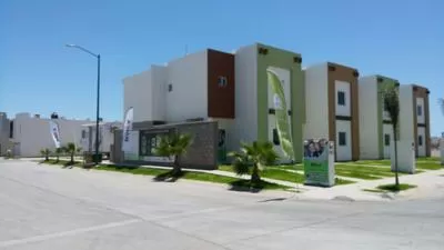 14_465 | CASAS NUEVAS EN EXELENTE UBICACION | Angulo Bienes Raíces